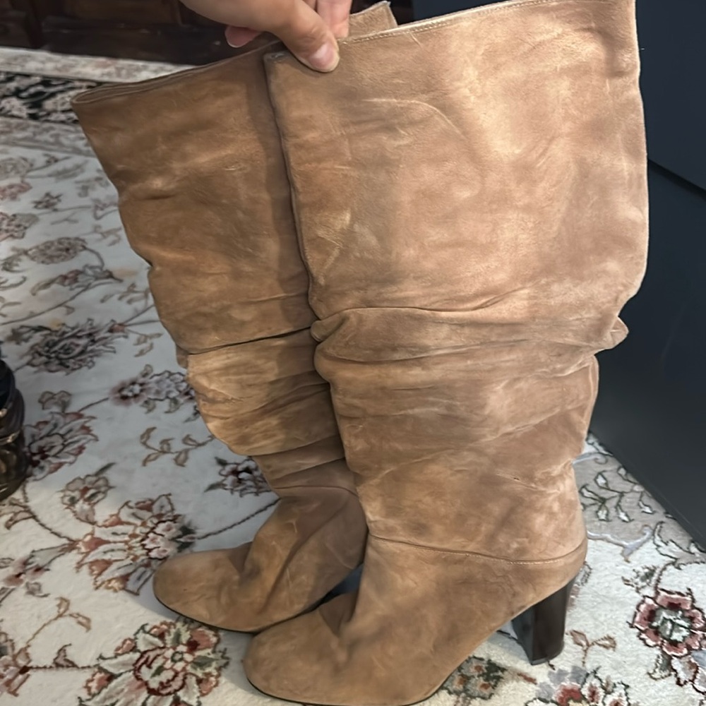Beautiful Parisian camel color suede knee boots size 8.5.